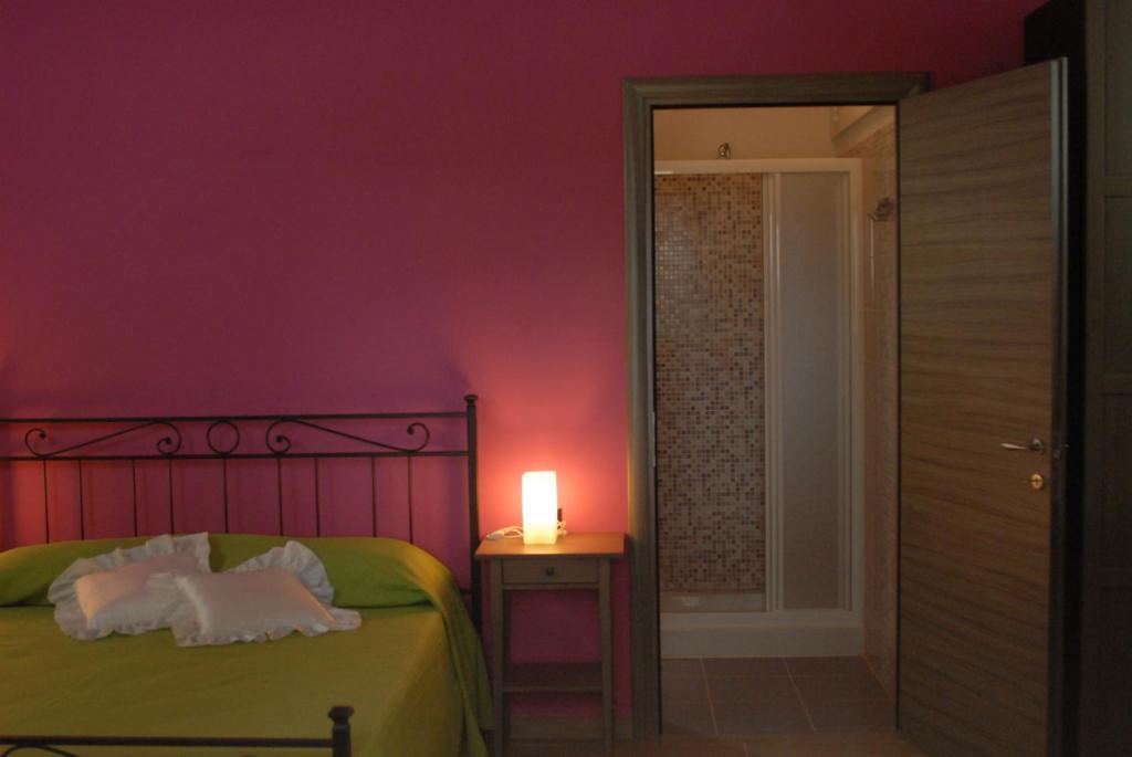Hotel Samarcanda Civitavecchia Oda fotoğraf